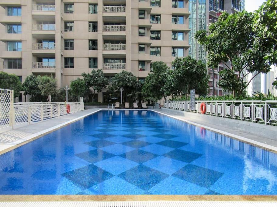 Frank Porter - 29 Boulevard Tower 2