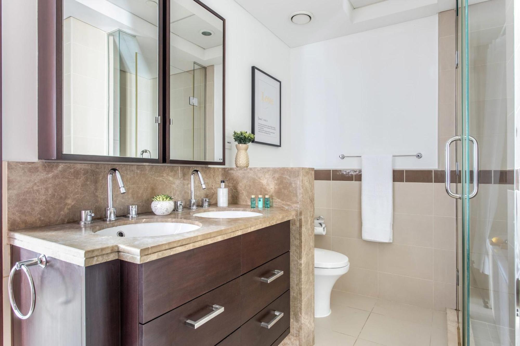 Frank Porter - 29 Boulevard Tower 2 Apartment Dubai